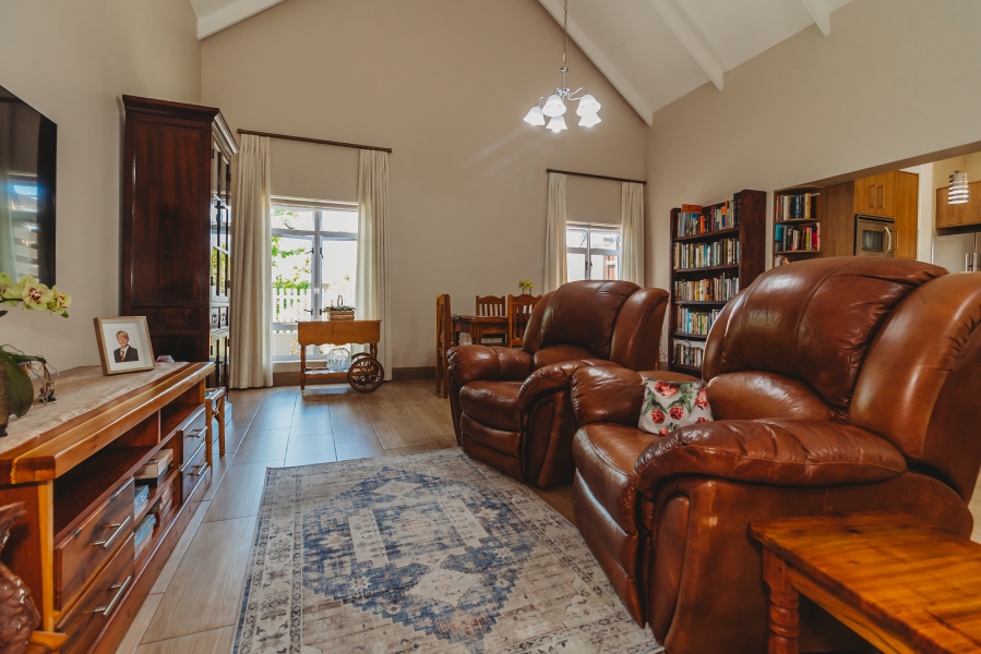 3 Bedroom Property for Sale in Kraaibosch Country Estate Western Cape